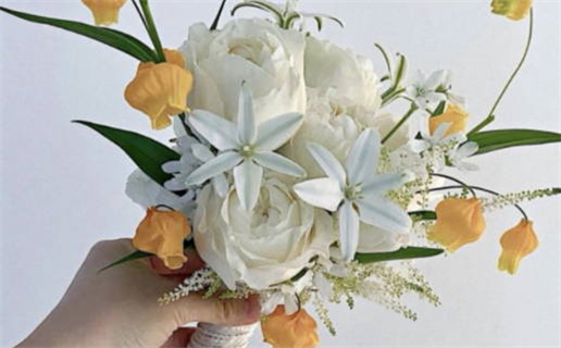 2021年8月28日五行穿衣指南让你每天都能穿出好运