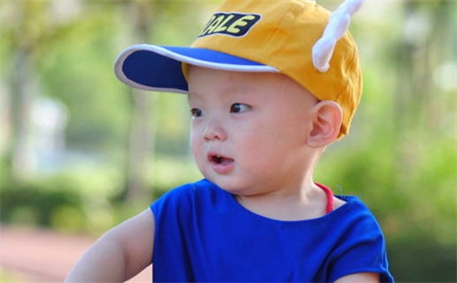 黄姓2026年07月18日出生的女宝宝取名攻略：名字怎么取才吉利？