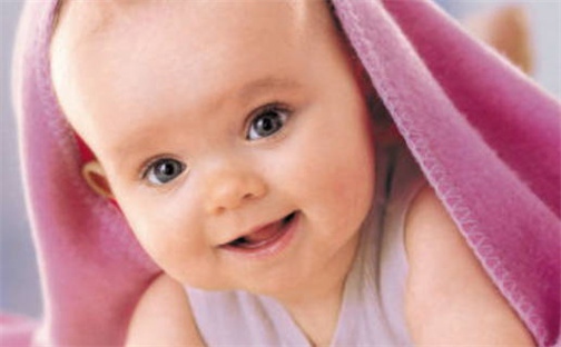 胡姓男生如何取一个成熟稳重的好名字？